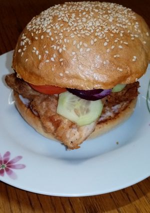 Ropogós csirkecomb szendvics recept fotója