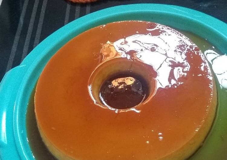 * Pudim de leite condensado simples - Gozhowgos