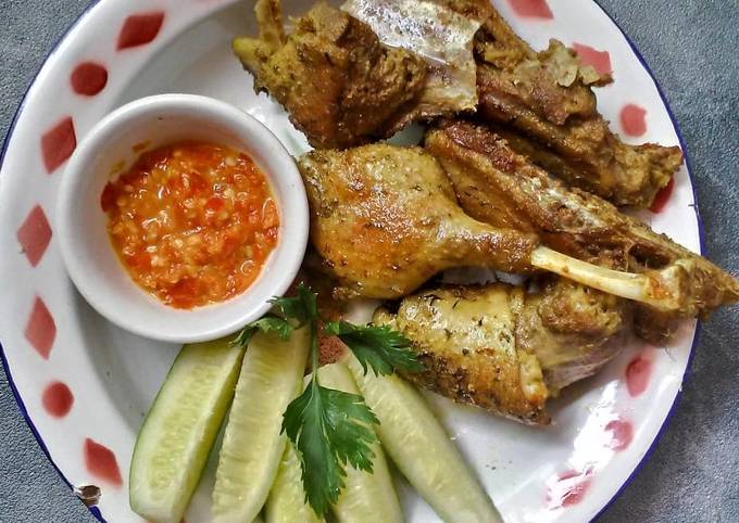 Resep Bebek Goreng ala Haji Slamet 😋 (Ungkep Bebek) yang Sempurna