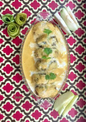 A picture of Green Apple and Guava Kofta in Creamy Gravy.