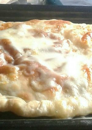 Una foto de Tarta de atún, chorizo y queso
