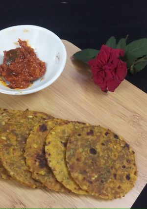 A picture of Rajasthani korma roti.
