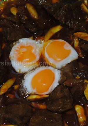 A picture of Almond stew.