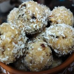 A picture of Homemade Mawa ladoo.