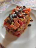 Tartare de thon mariné aux tomates et pépins de courge