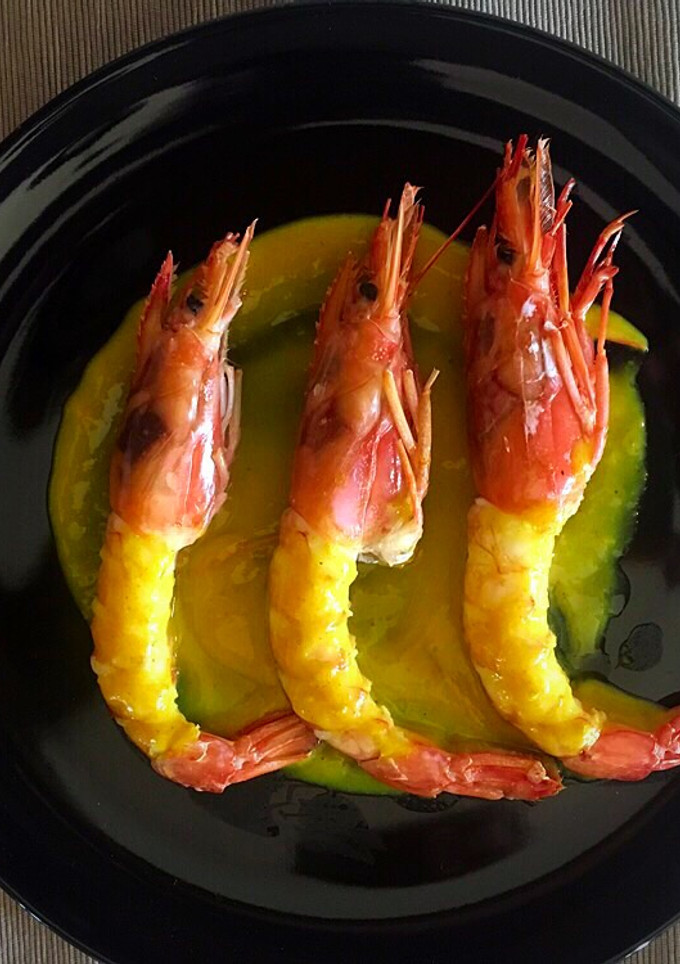 Una foto de Gambones con pasta de curry y especias