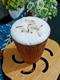 पंजाबी लस्सी (punjabi lassi recipe in Hindi) रेसिपी मुख्य फोटो