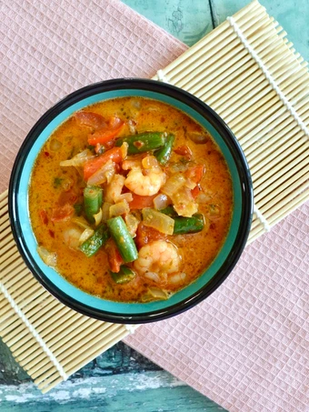 Easy Way Make Recipe Red Thai Prawn Curry that is So Delicious, Appealing}