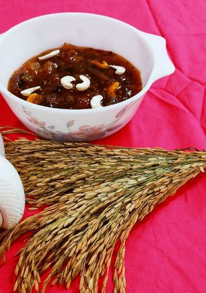 A picture of Tomato and Dates Bengali Chutney.