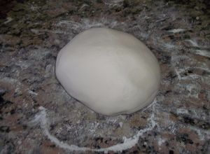 Una foto de Fondant Extendido Casero (Para forrar tortas)