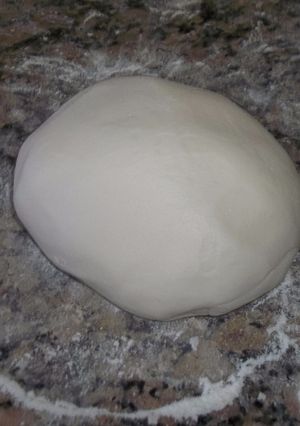 Una foto de Fondant Extendido Casero (Para forrar tortas)