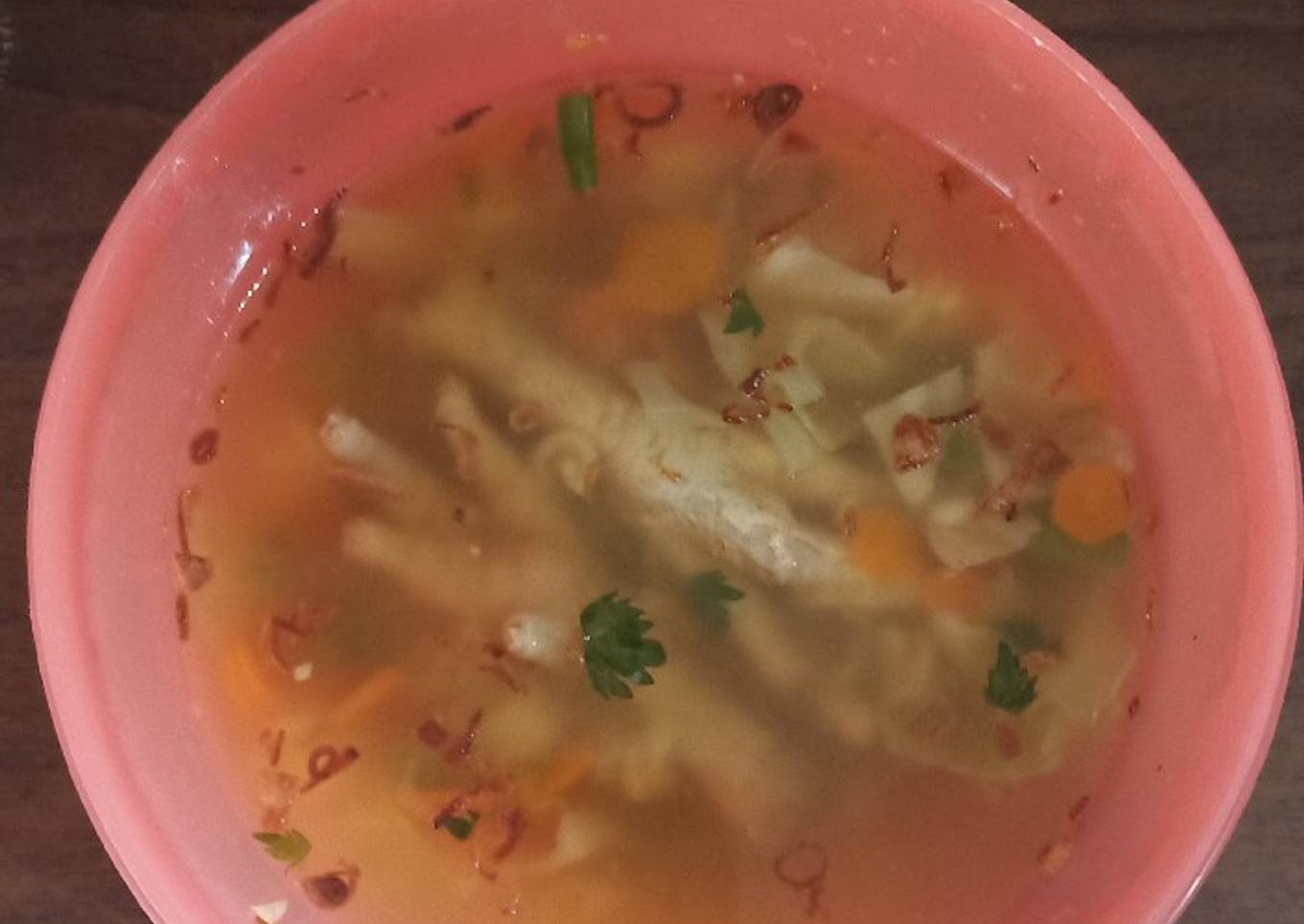 Sop ceker ayam makaroni