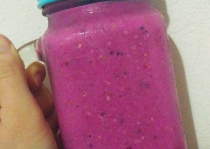 Cách Làm Món Smoothie thanh long đỏ cho bữa sáng bận rộn của Anna Lei -  Cookpad