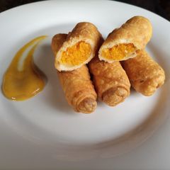 A picture of Mango rolls.