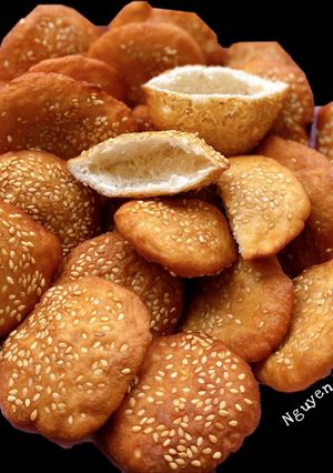 Hình của món Bánh tiêu (bột Vĩnh Thuận)🍪🍪🍪.