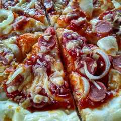 Home Made Italian Pizza রেসিপির প্রধান ছবি