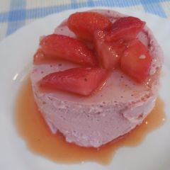 No-bake, No-crust Strawberry Cheese Cake A picture of No-bake, No-crust Strawberry Cheese Cake.