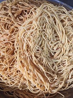 સેવ (Sev Recipe In Gujarati) રેસીપી મુખ્ય ફોટો