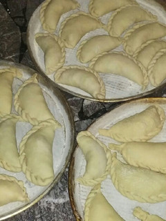 Una foto de Masa para empanadas (sirve para horno y frita)