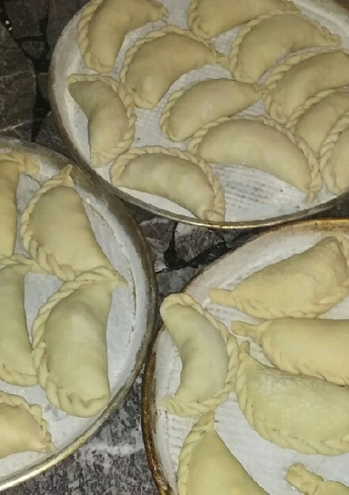 Una foto de Masa para empanadas (sirve para horno y frita)