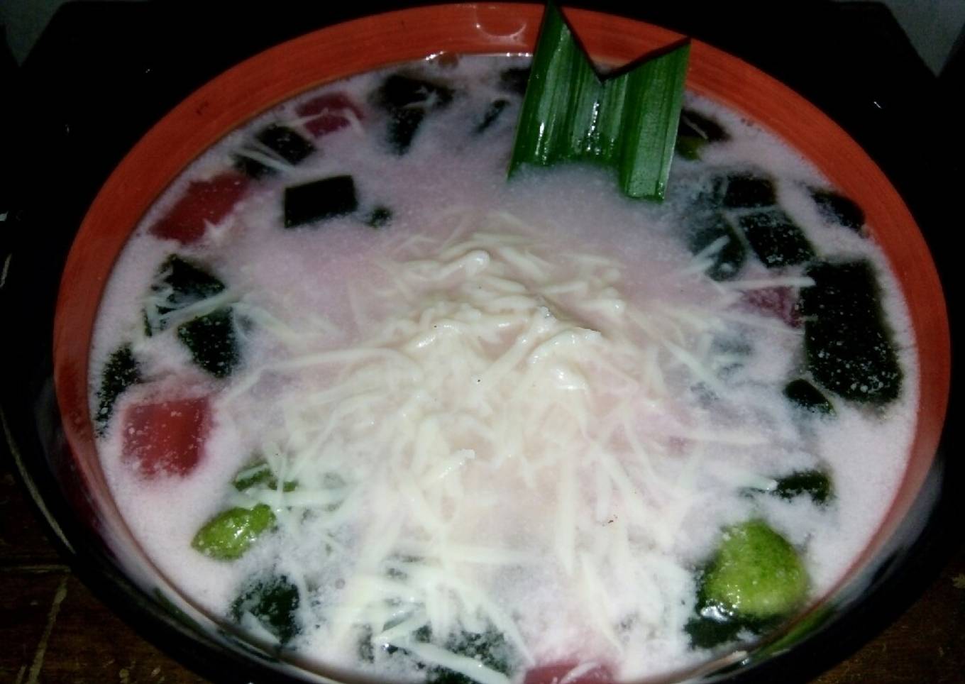 Es campur jagung manis serut keju