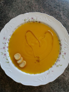 Una foto de Crema de calabaza🍊🍁