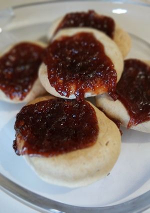 Una foto de Galletas de mantequilla con barra de guayaba