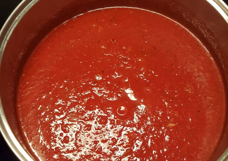 Simple Way to Prepare Perfect Plain Tomato Sauce