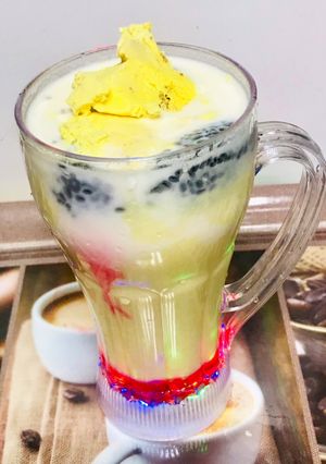 A picture of Khoya Custard milkshake.