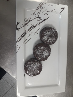 Una foto de Alfajores de chocolate