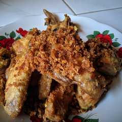 รูปของ Ayam goreng lengkuas