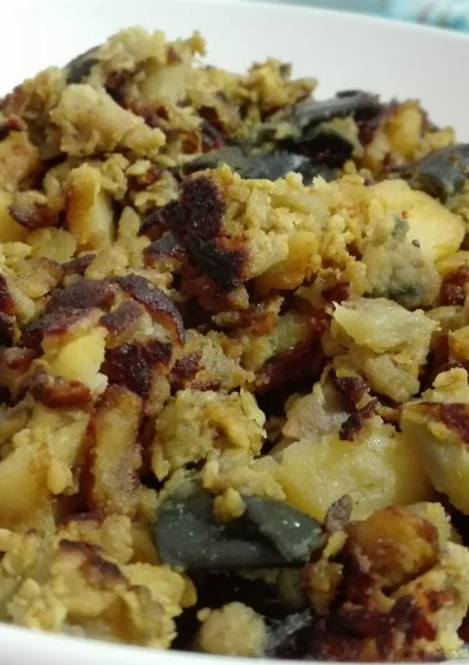 Una foto de Revuelto de berenjenas y patatas