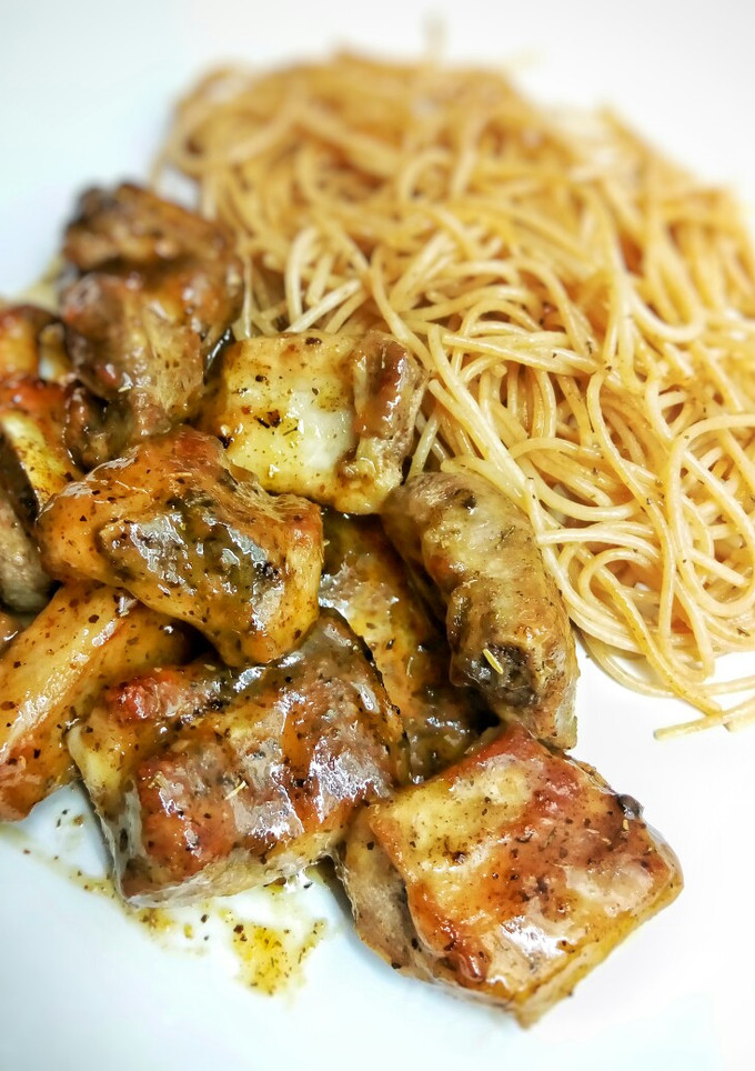 Una foto de Costillas con miel y mostaza