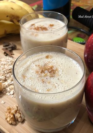 A picture of Cinnamon Fruit Smoothie With Oats – Breakfast Smoothie.