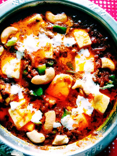 શાહી કાજુ પનીર (Shahi Kaju Paneer Recipe In Gujarati) રેસીપી મુખ્ય ફોટો