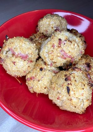 Une photo de Croquettes de chou-fleur, jambon et fromage