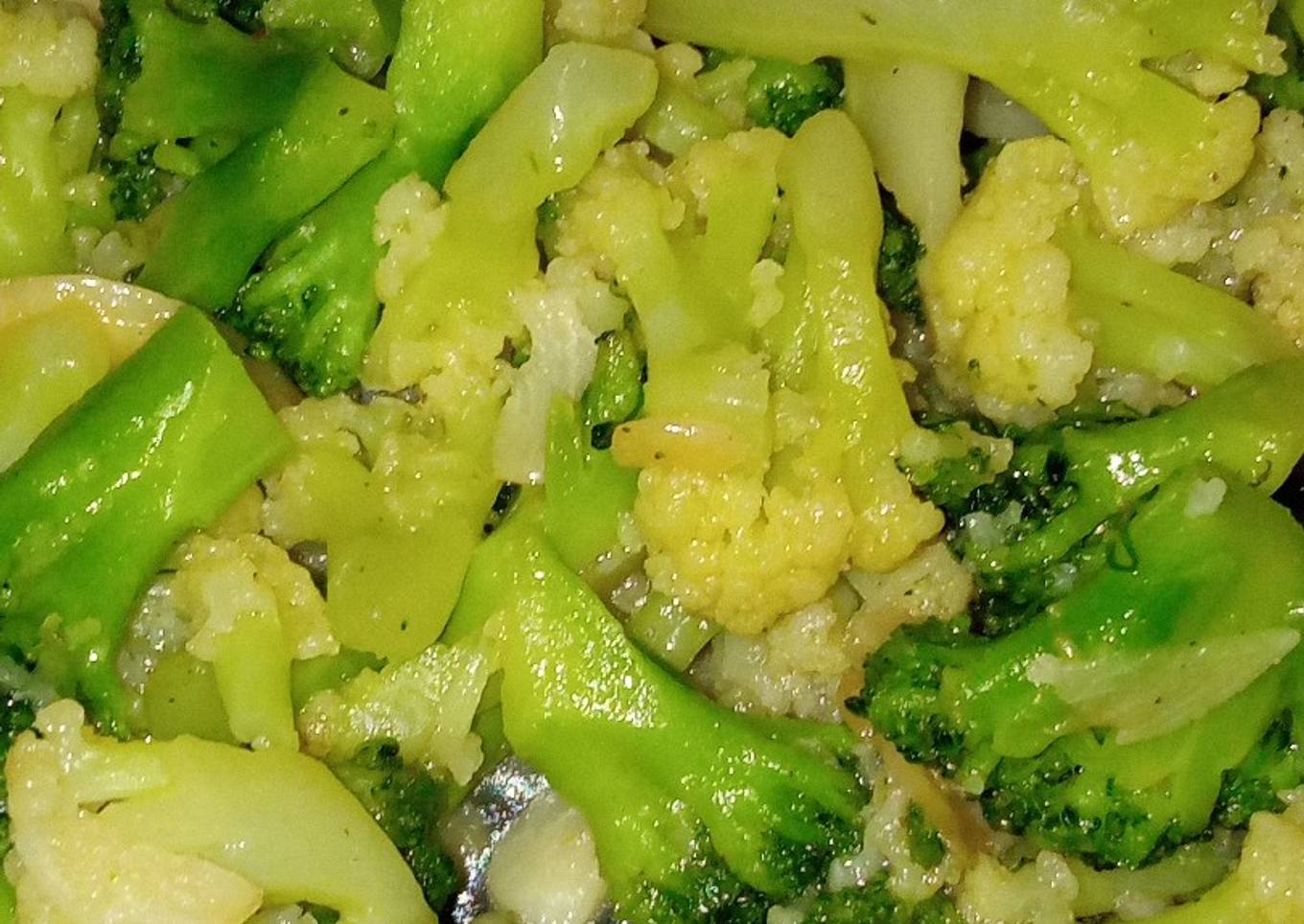 Tumis Brokoli dan Bunga Kol Bawang Putih
