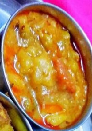 भंडारे वाली आलू (bhandare wale aloo recipe in Hindi) रेसिपी मुख्य फोटो