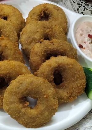 A picture of Chicken donuts.