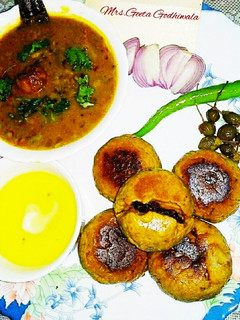 A picture of Baati with Panchkuti Dal.