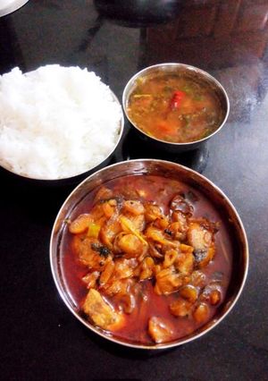 A picture of Dry Fish Kootu – Dry Fish Curry.