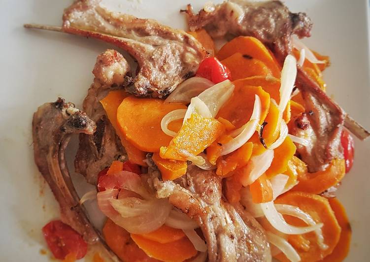 Chuletas De Cordero Al Horno Con Verduras Receta De Patrick Cookpad<script async src=