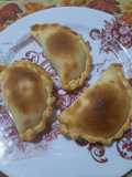 Empanadas de morrón asado, anco y cebolla