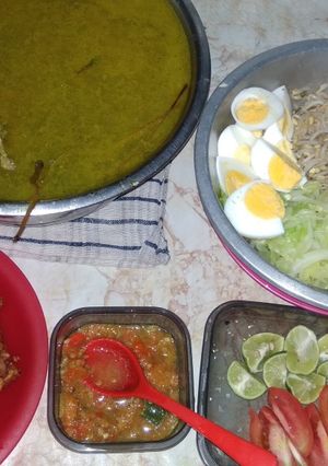 Foto resep 10. Soto ayam tetelan/tulang ayam