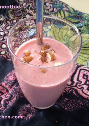 A picture of Strawberry Smoothie.