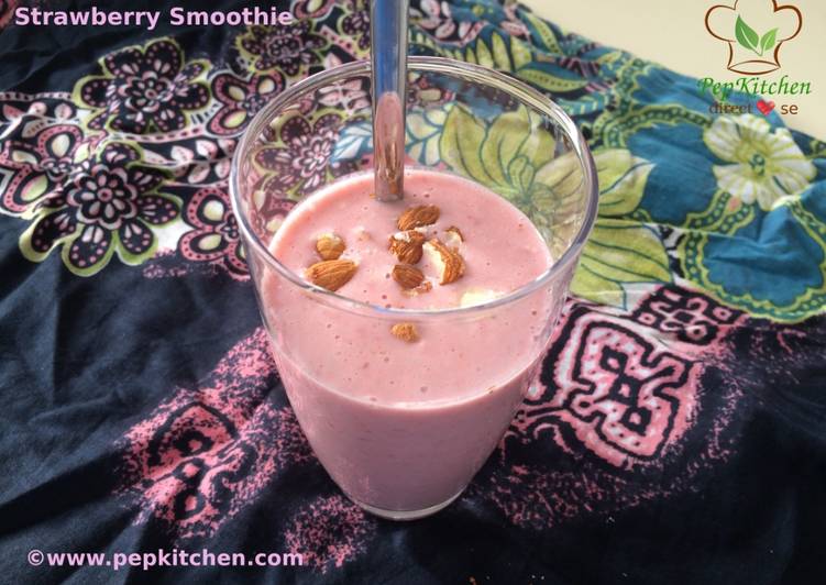 Easiest Way to Prepare Super Quick Homemade Strawberry Smoothie