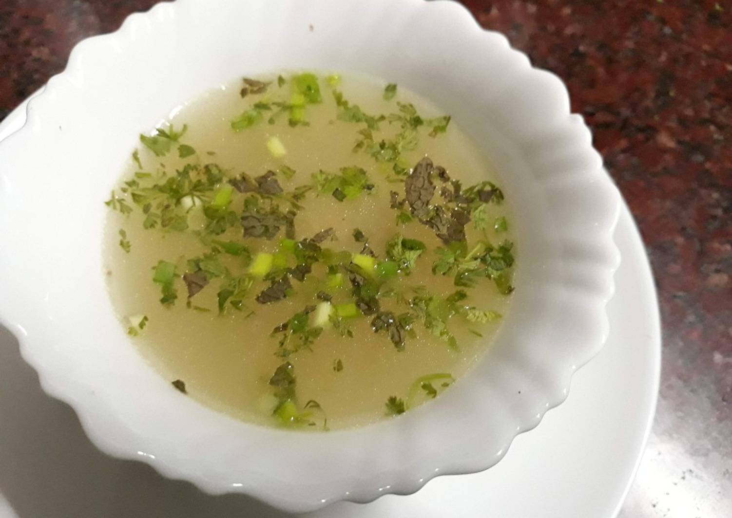 Chicken clear soup Recipe by Manisha Khatavkar Cookpad