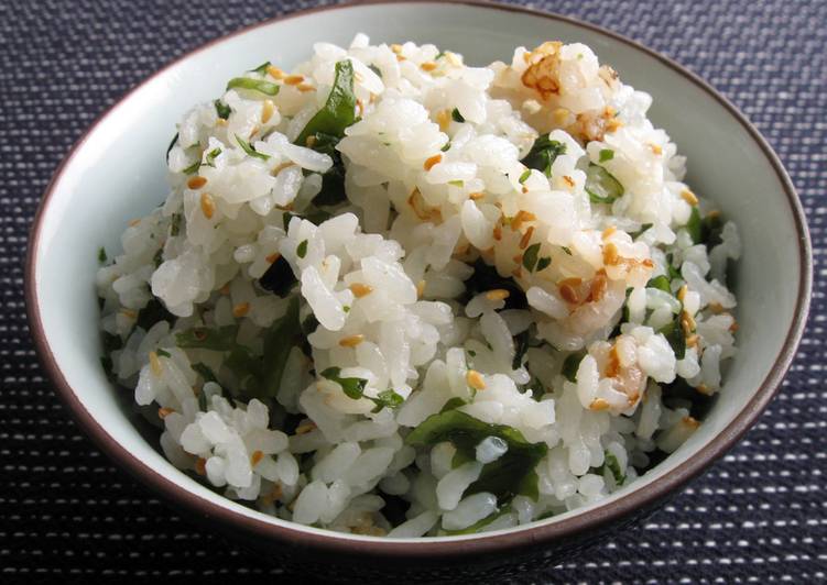 Simple Way to Make Quick Wakame Rice