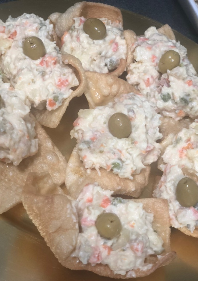 Una foto de Paloma de ensaladila (Tapa típica de Salamanca)