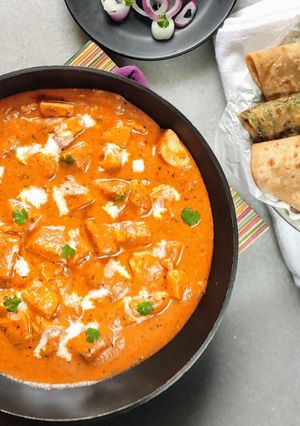 A picture of Paneer Makhani.